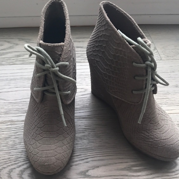 Rosegold wedge booties - Picture 2 of 3